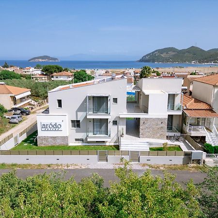 Arodo Suites Nea Iraklitsa Extérieur photo