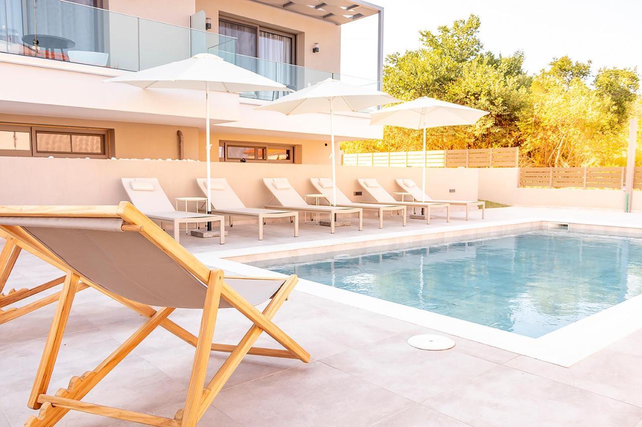 Arodo Suites Nea Iraklitsa Extérieur photo
