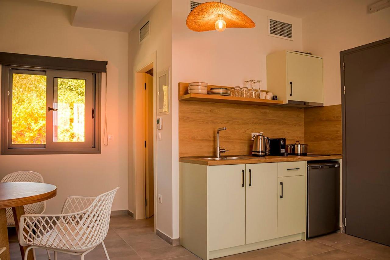 Arodo Suites Nea Iraklitsa Extérieur photo
