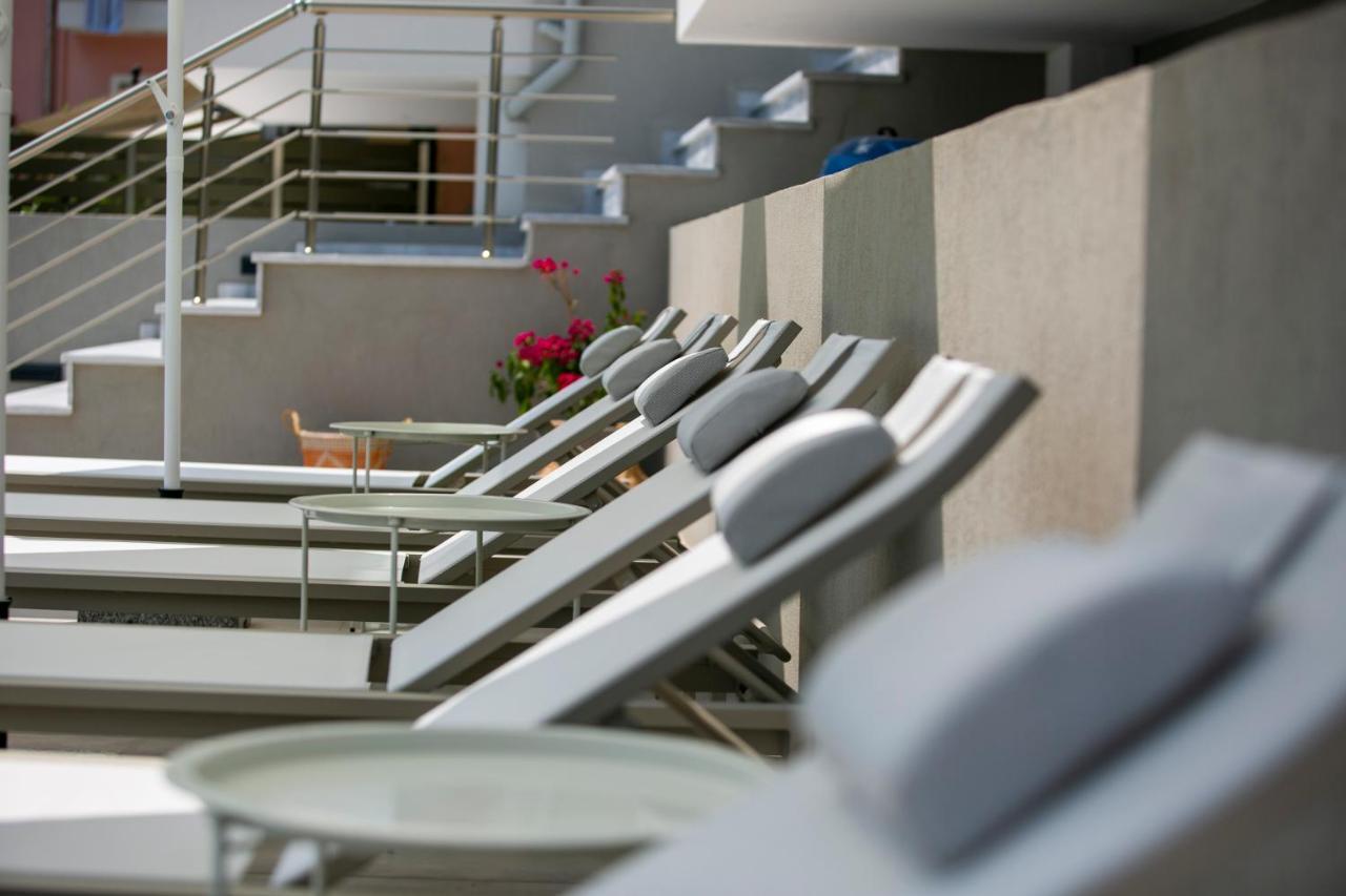 Arodo Suites Nea Iraklitsa Extérieur photo