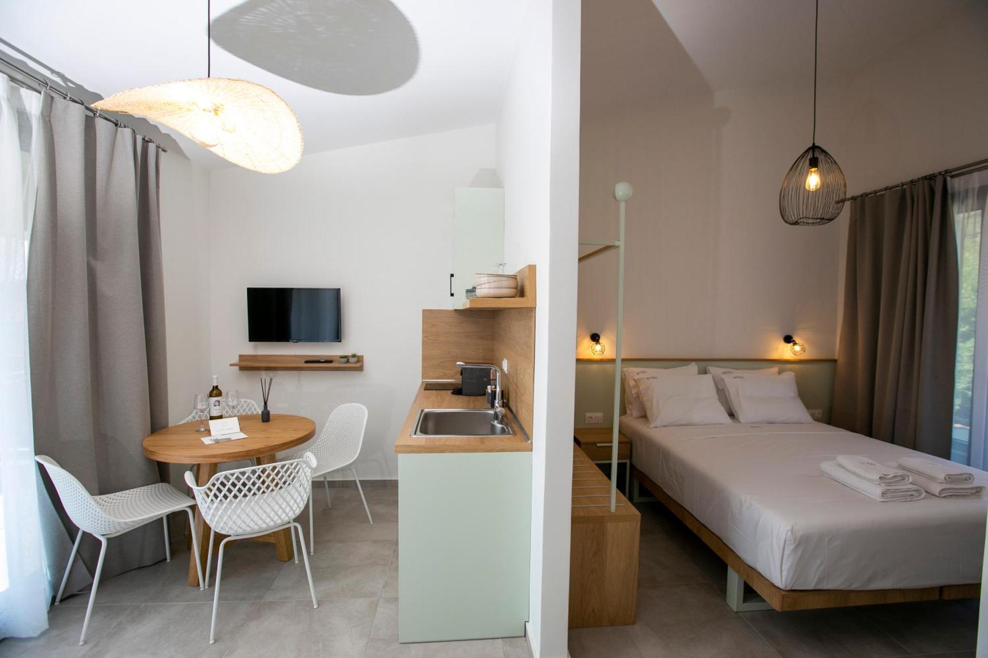 Arodo Suites Nea Iraklitsa Extérieur photo