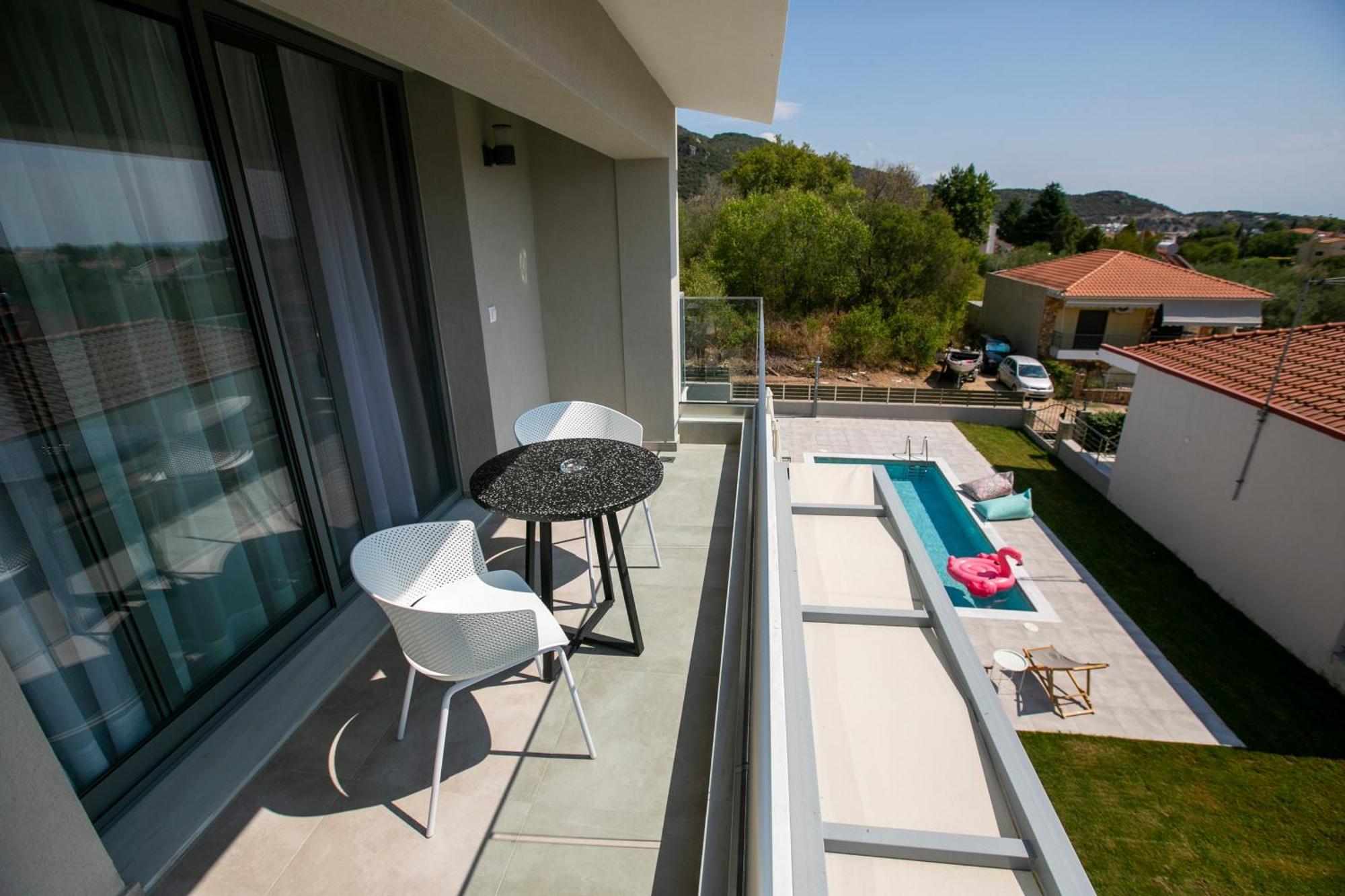 Arodo Suites Nea Iraklitsa Extérieur photo