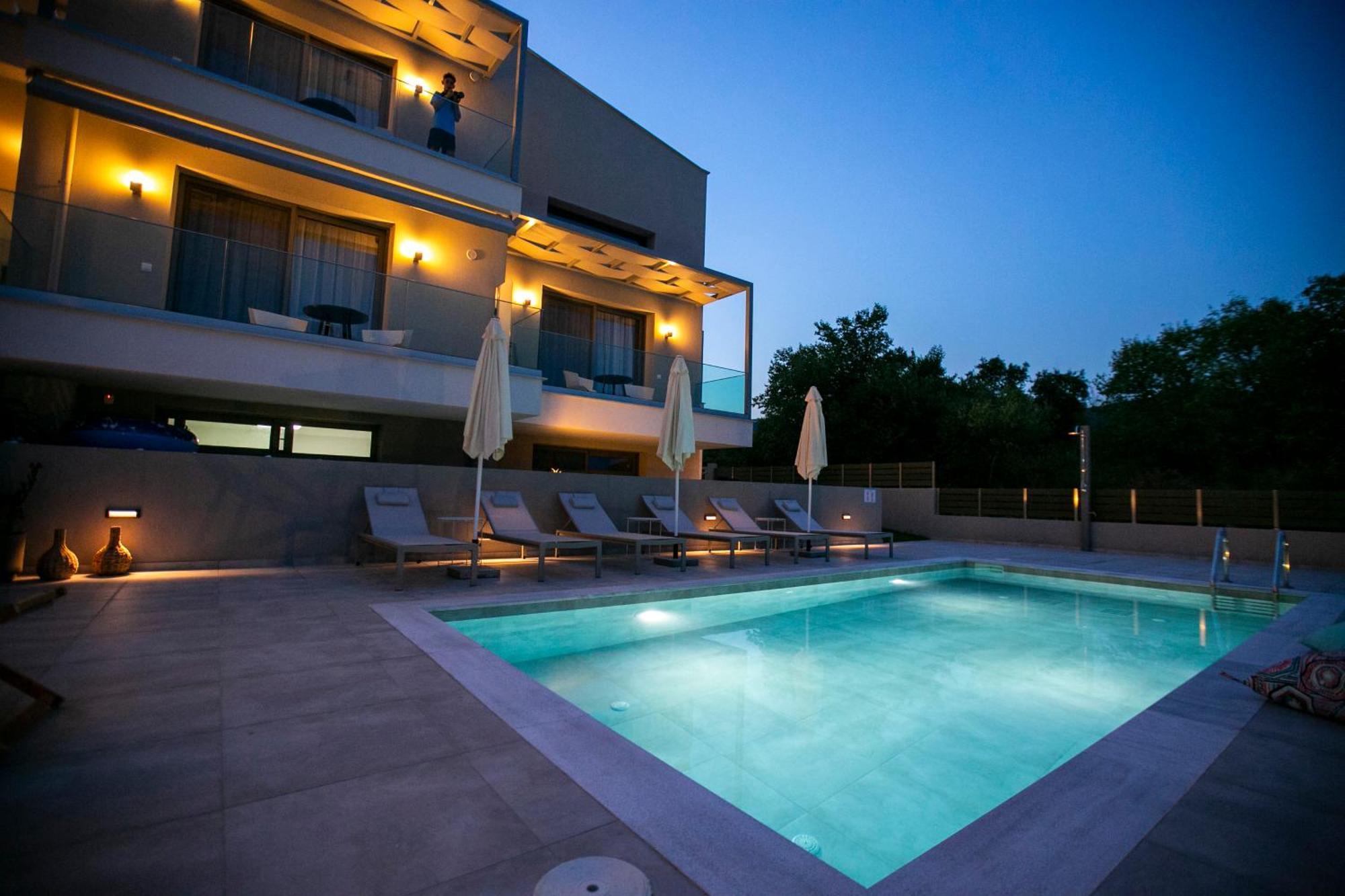 Arodo Suites Nea Iraklitsa Extérieur photo