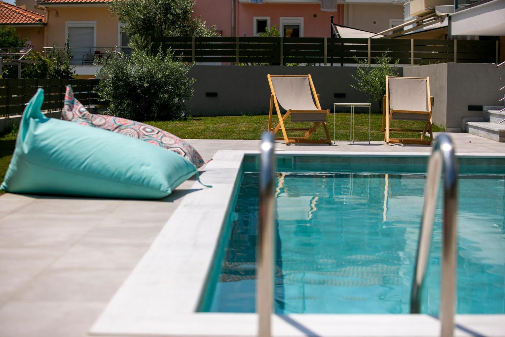 Arodo Suites Nea Iraklitsa Extérieur photo