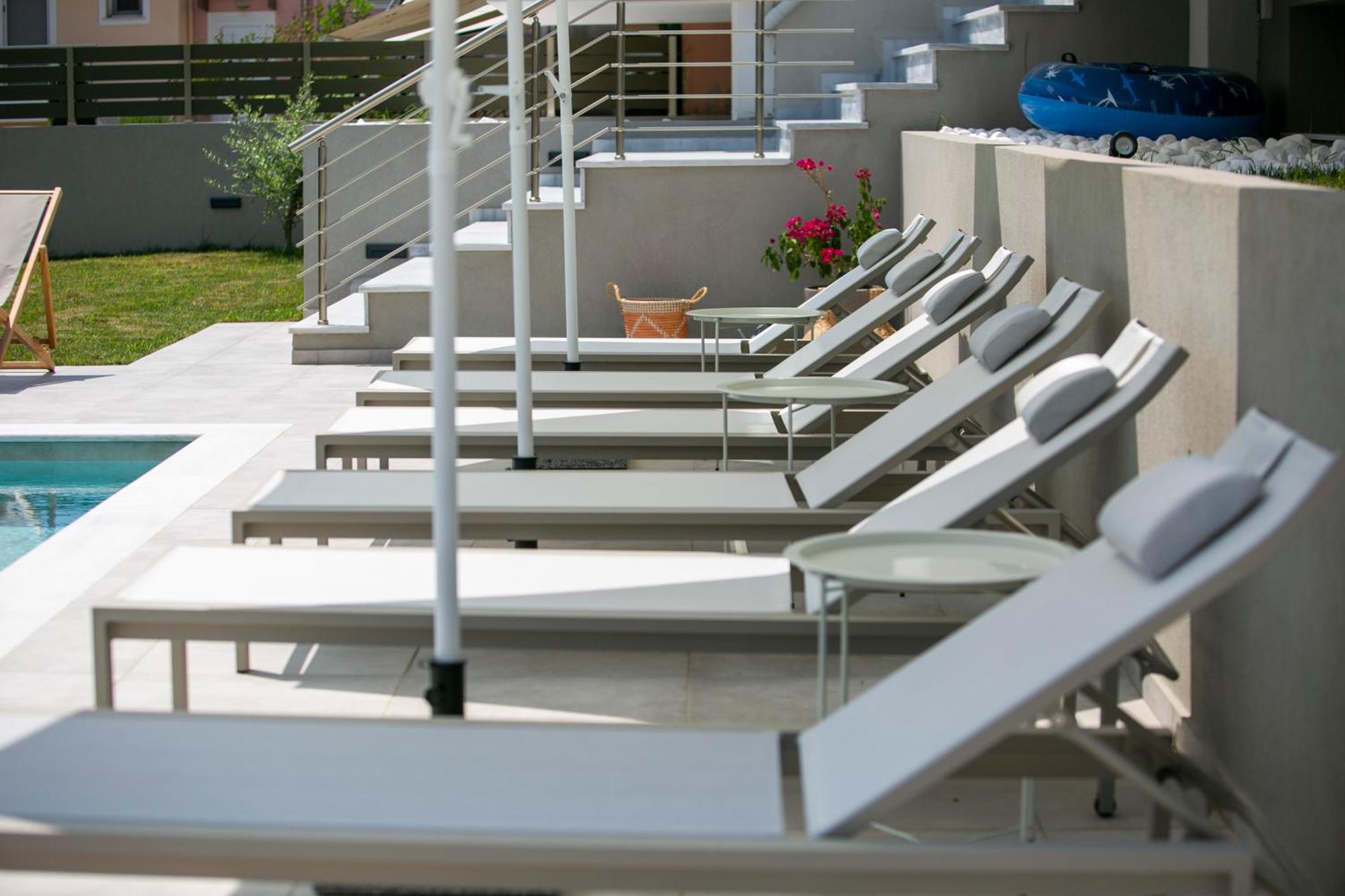 Arodo Suites Nea Iraklitsa Extérieur photo