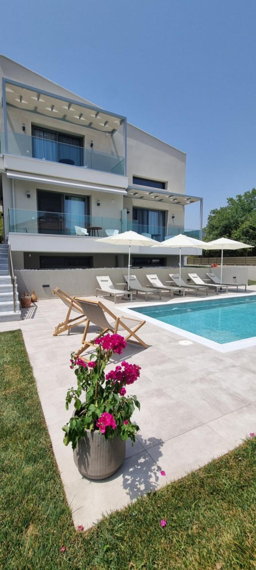 Arodo Suites Nea Iraklitsa Extérieur photo